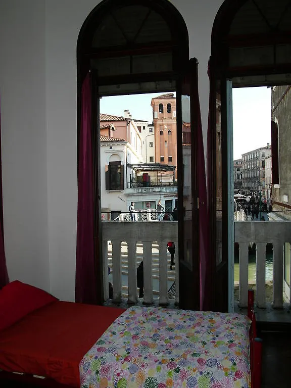 Veniceluxury Hostel